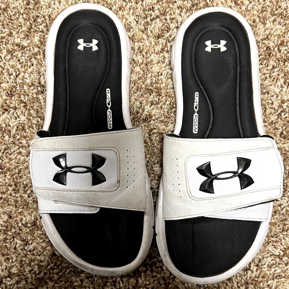 Boys Under Armour slides